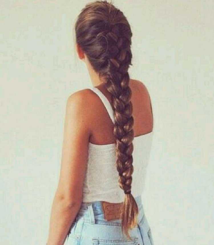 Алина Цакоева