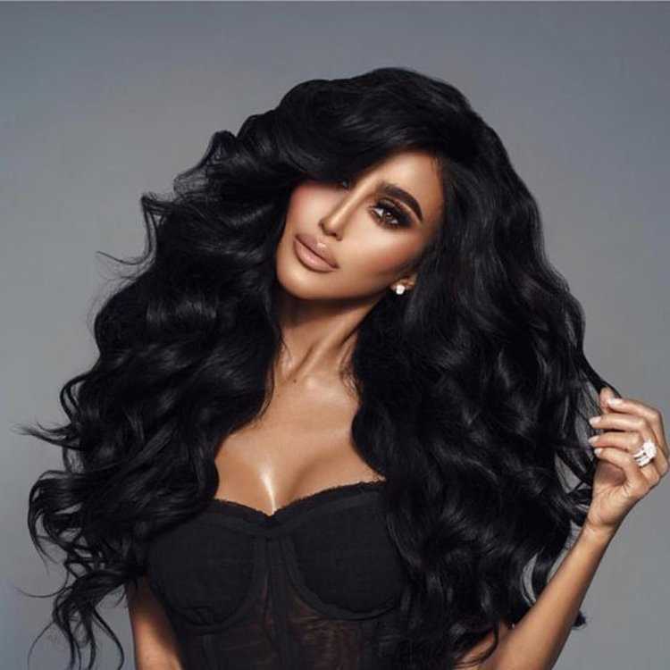 Густые черные волосы