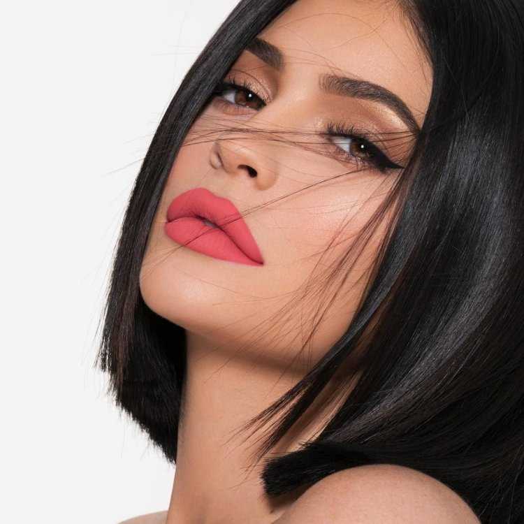 Мейкап Кайли Дженнер