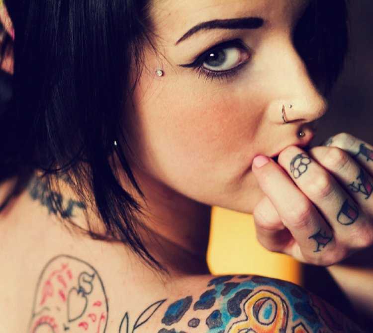 Девушки с пирсингом картинки