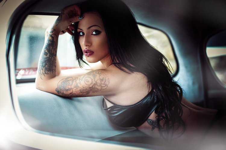 Майя Мюллер Tattoo girls