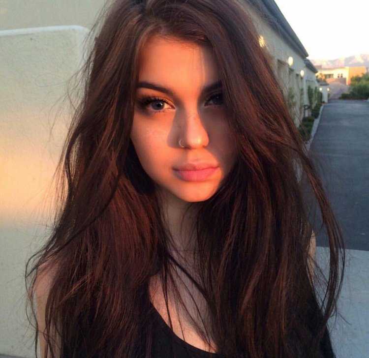 Карина Браун