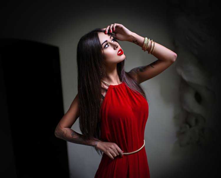 Диана Мелисон в Красном