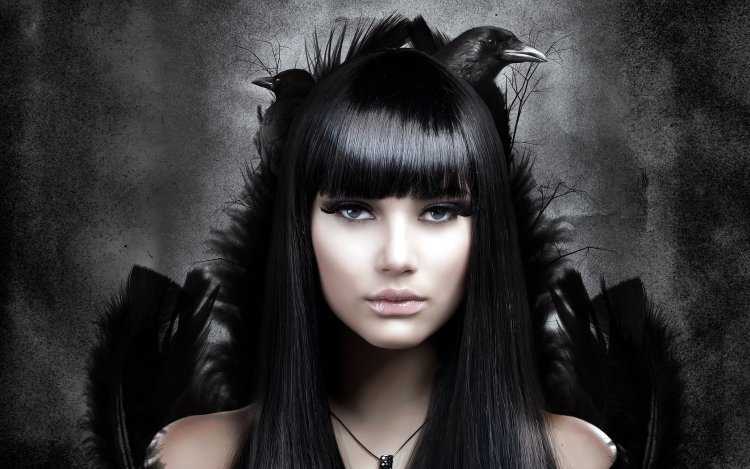 Девушки брюнетки с длинной челкой25