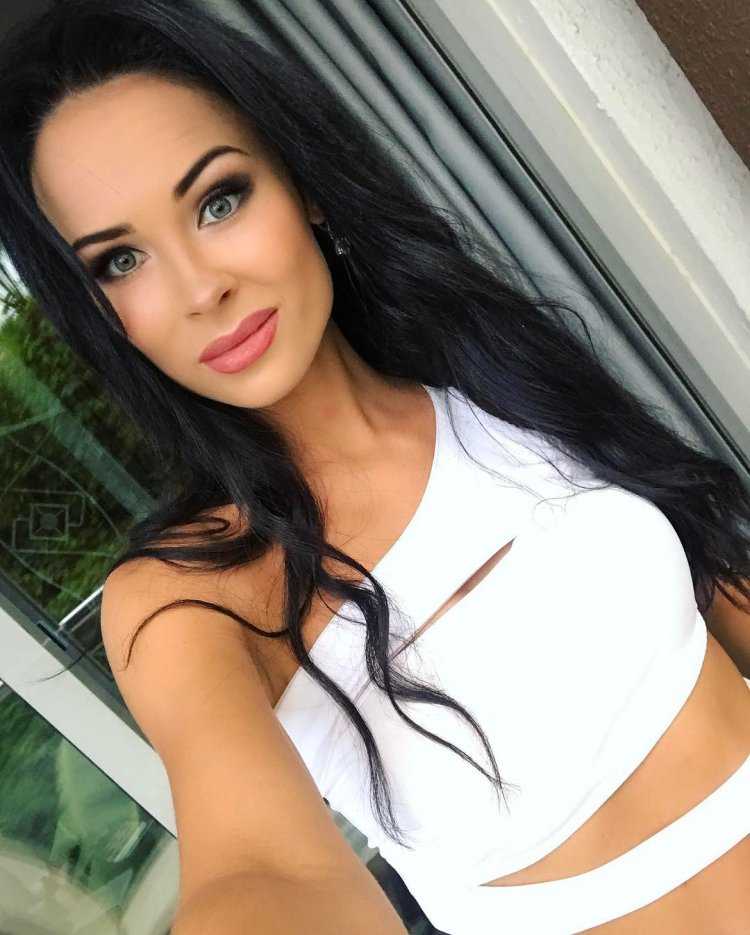 Девушка 28 лет