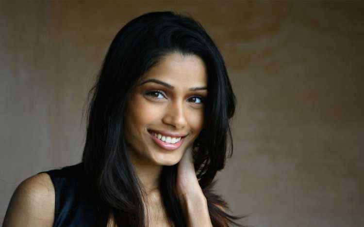 Фрида Пинто