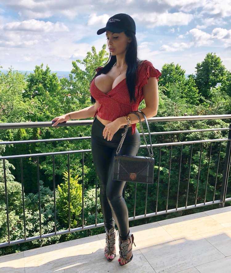 Алетта Бимбо