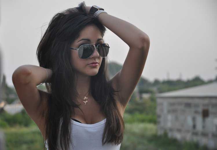 Блатная девушка