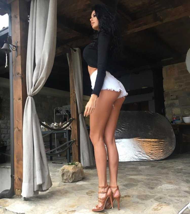 Мила Сивацкая бикини