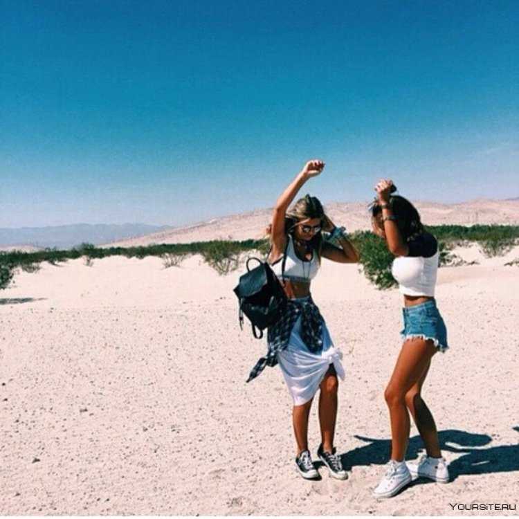 Лучшие подруги на отдыхе