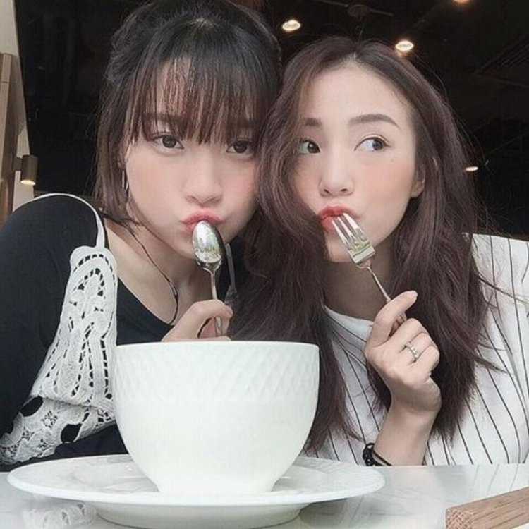 Корейские лучшие подруги