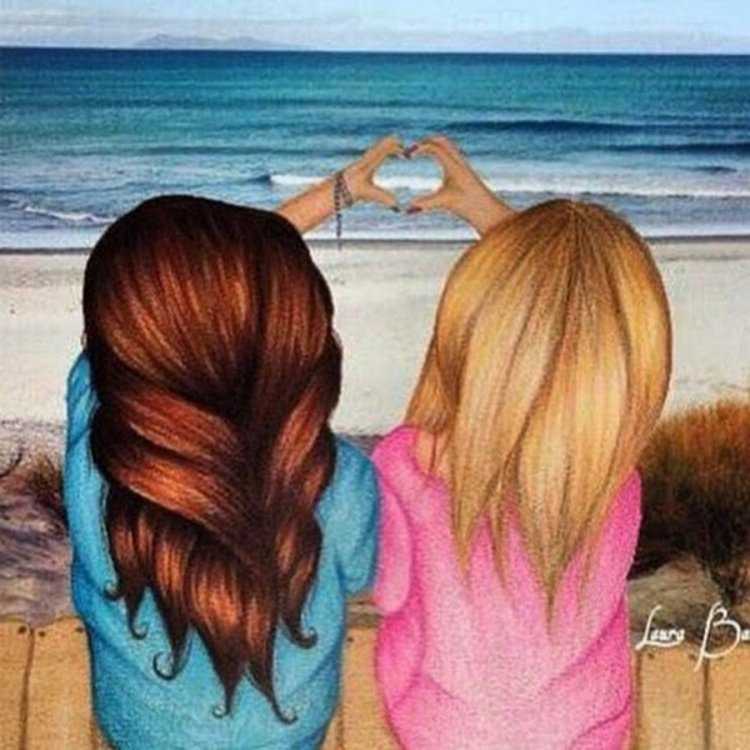 2 Подруги нарисованных со светлыми волосами