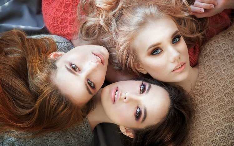 Блондинка брюнетка и шатенка