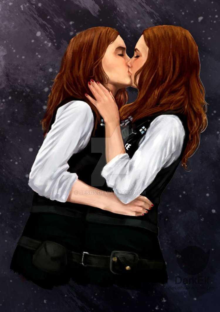 Гермиона Грейнджер и Джинни Уизли поцелуй