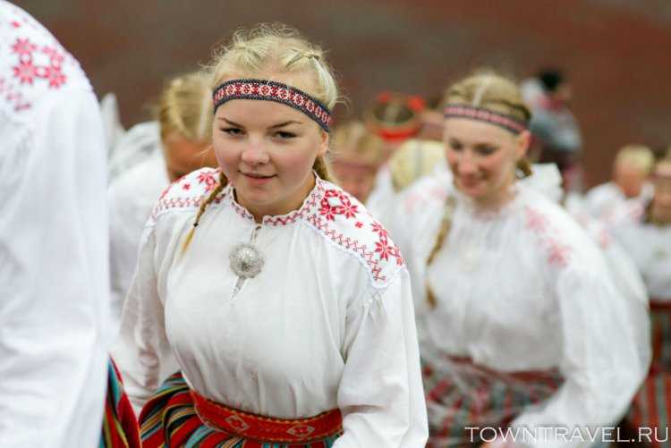 Латыши в Эстонии