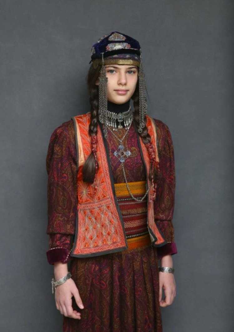 Armenian National Dress костюм