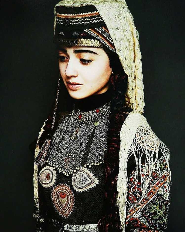 Минтана армянский национальный костюм