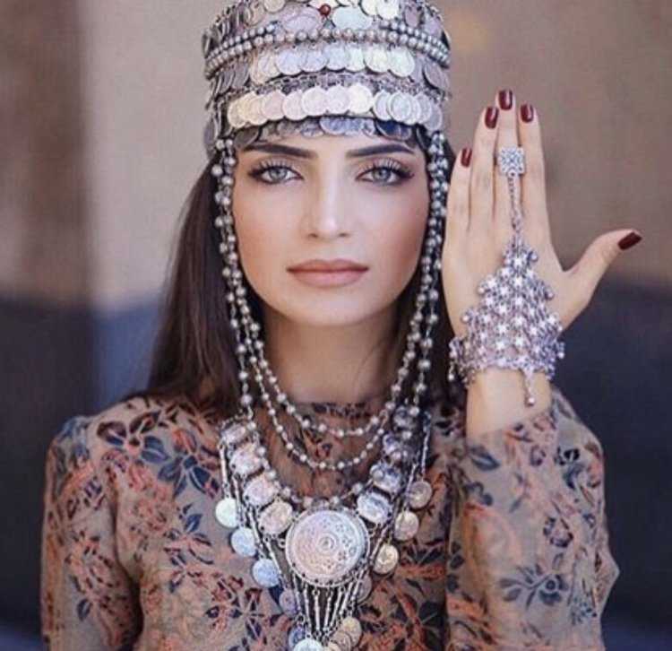 Армянские национальные украшения