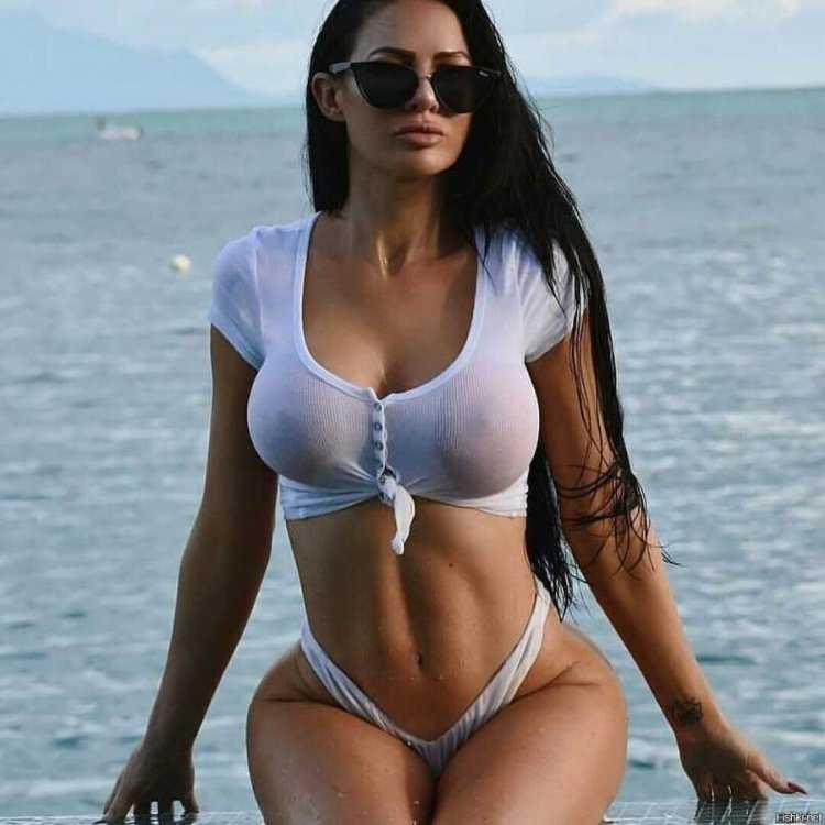 Идеальная фигура большая грудь