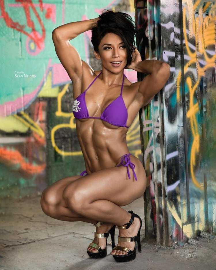 Стефани Айяла фитнес