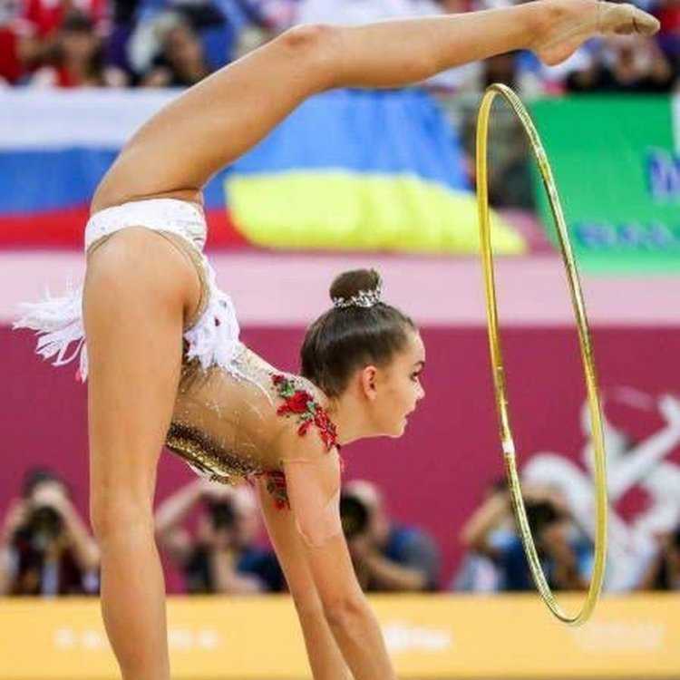 Художественная гимнастика нагишом