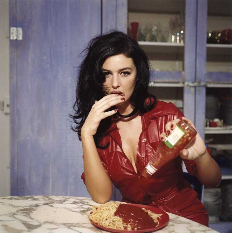 Моника Беллуччи 1995