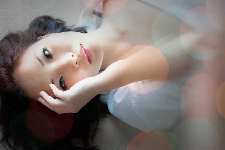 Красивые Белокожие девушки азиатки