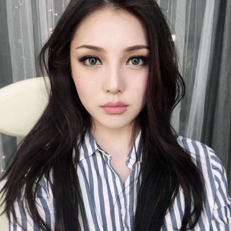 Полукитаянка Полурусская