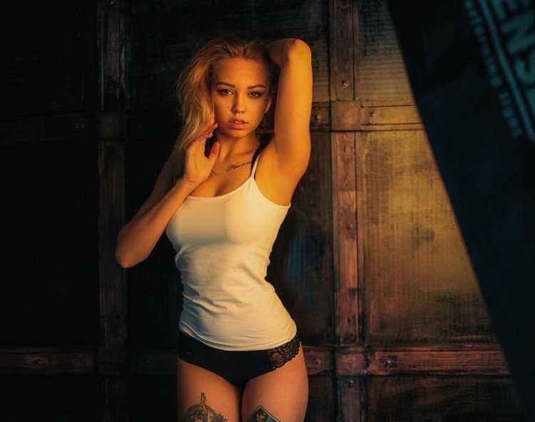 Телки в майках