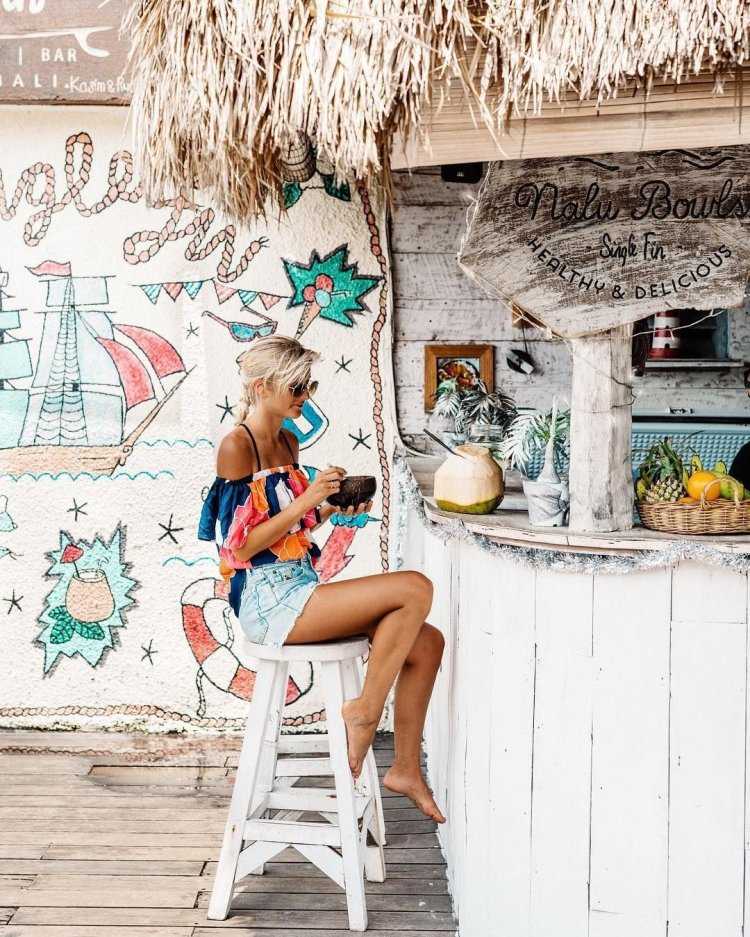 Бар на пляже