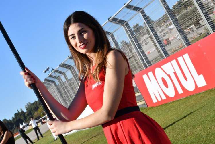 Девушки из Валенсии - страстные и чувственные