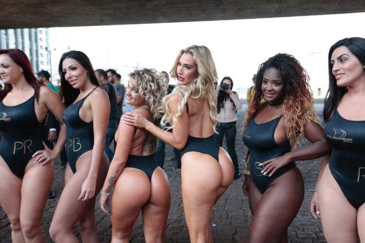 Красивые попы в леггинсах