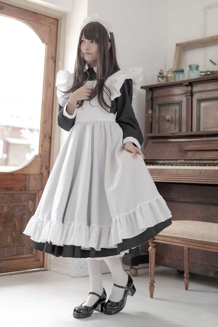 Платье в стиле горничной