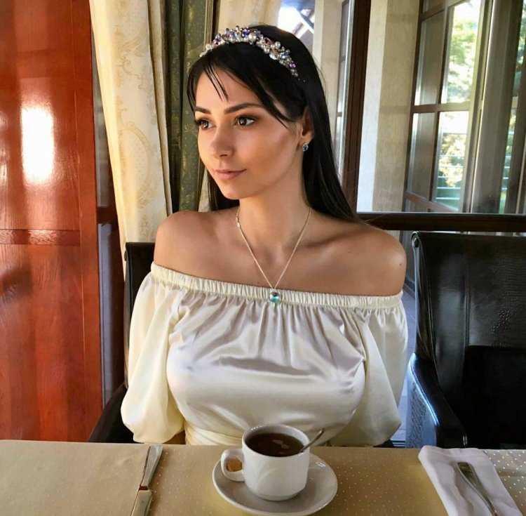 Милана Балаева Франция