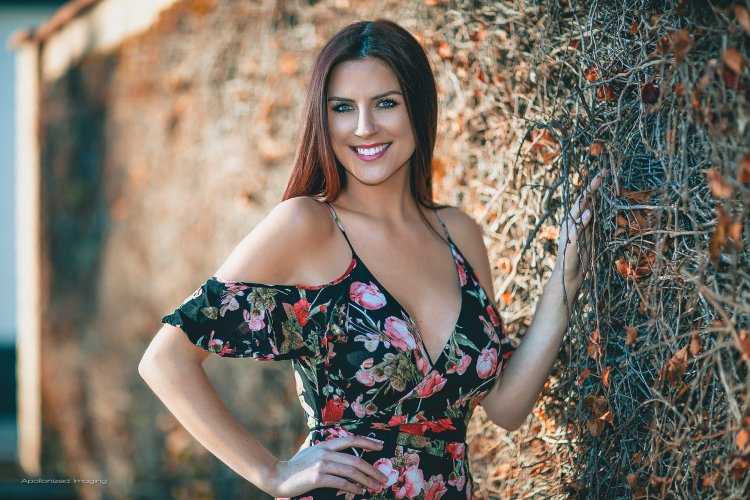 Carmen Reyes модель