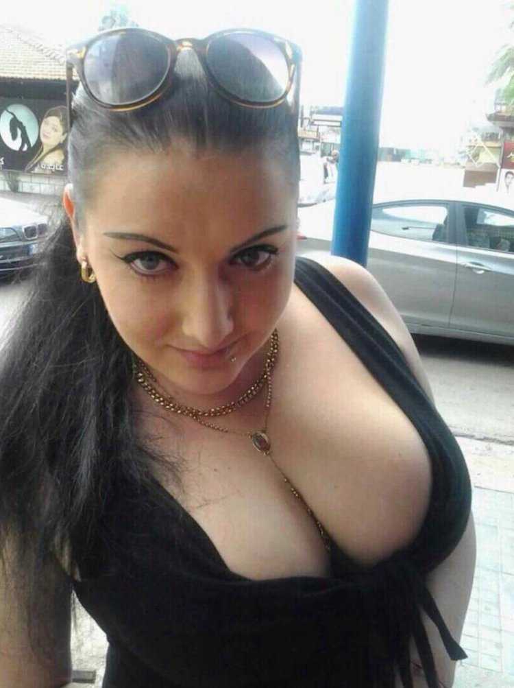 Алехандра Тревиньо лифчик