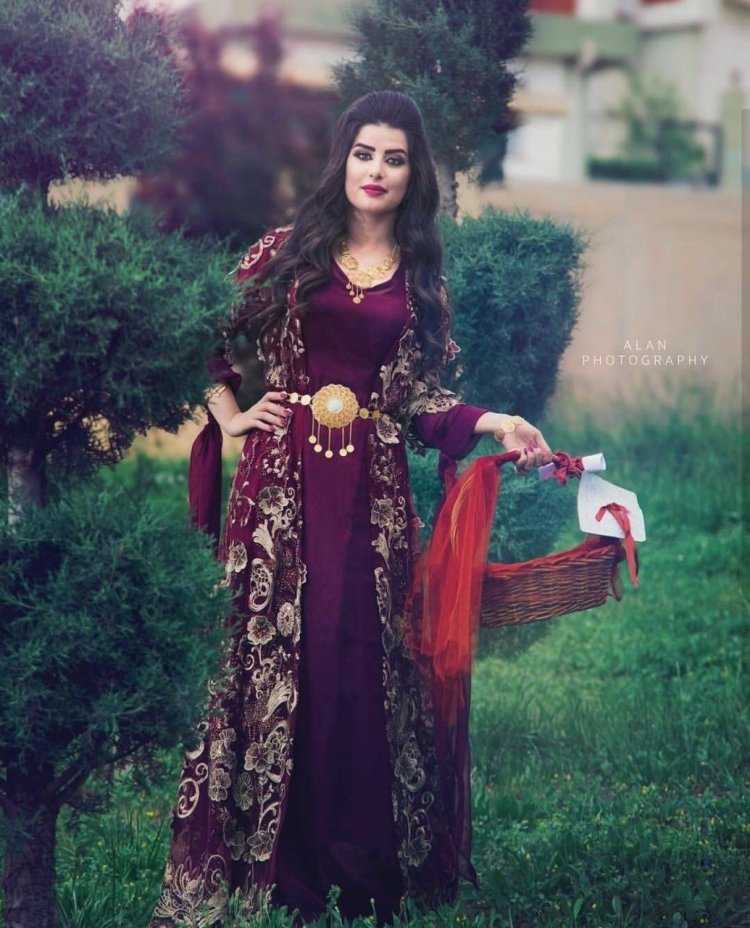 Грузинка в платье49