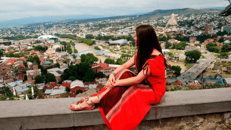 Грузинка в платье2