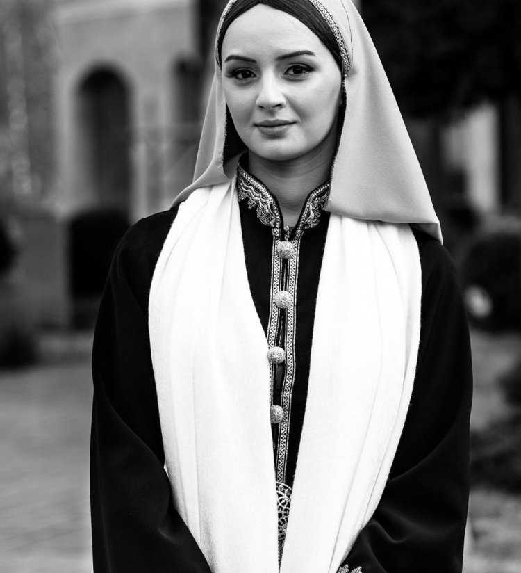 Красивые молодые грузинки