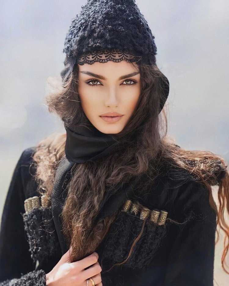 Nana грузинка