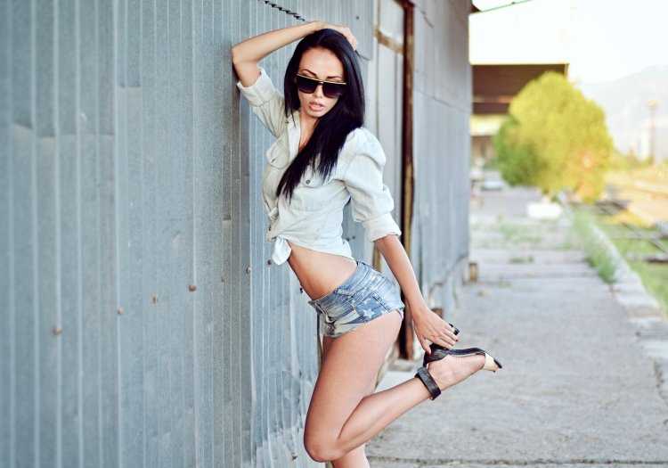 Фотосессия в шортах и рубашке