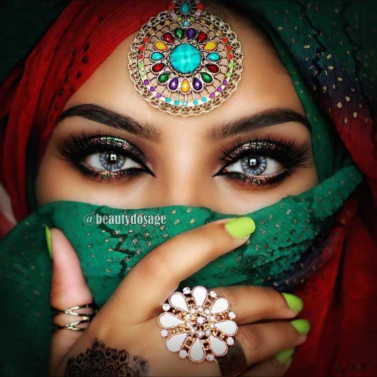 Индианка в зеленом7