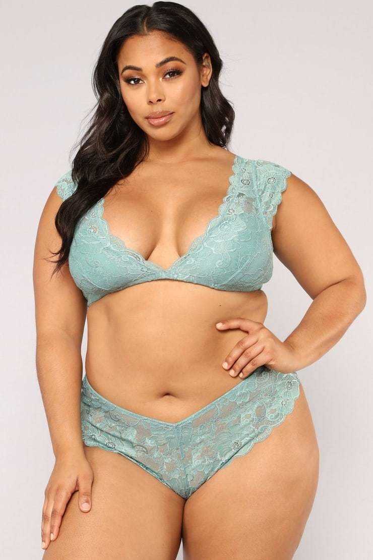 Индийские девушки пышки