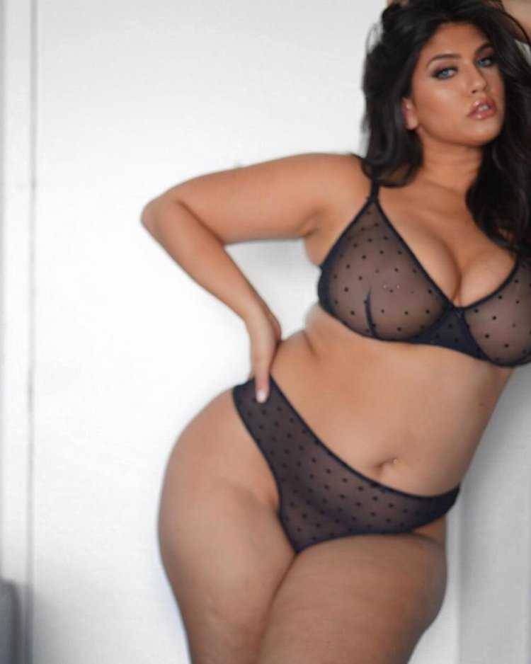 Широкие бедра у индийских женщин