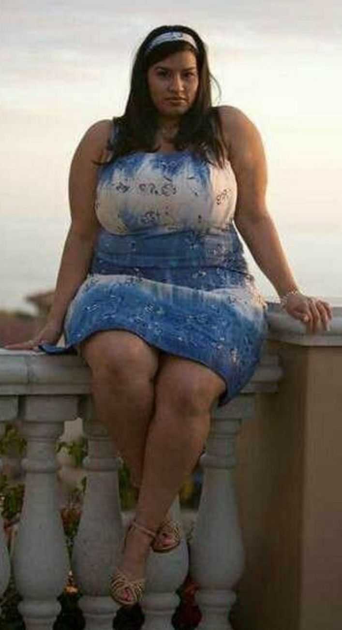 Индуски в купальнике