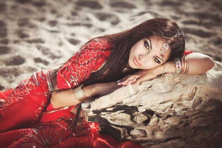 Красивые восточные девушки