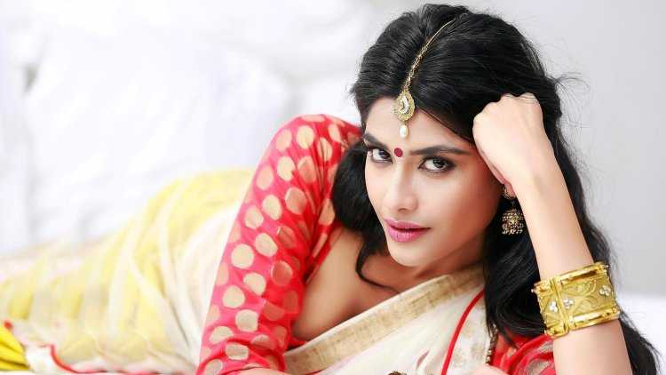 Ведика актриса индийская
