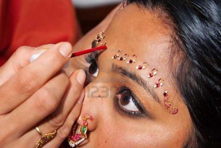 Мужская бинди