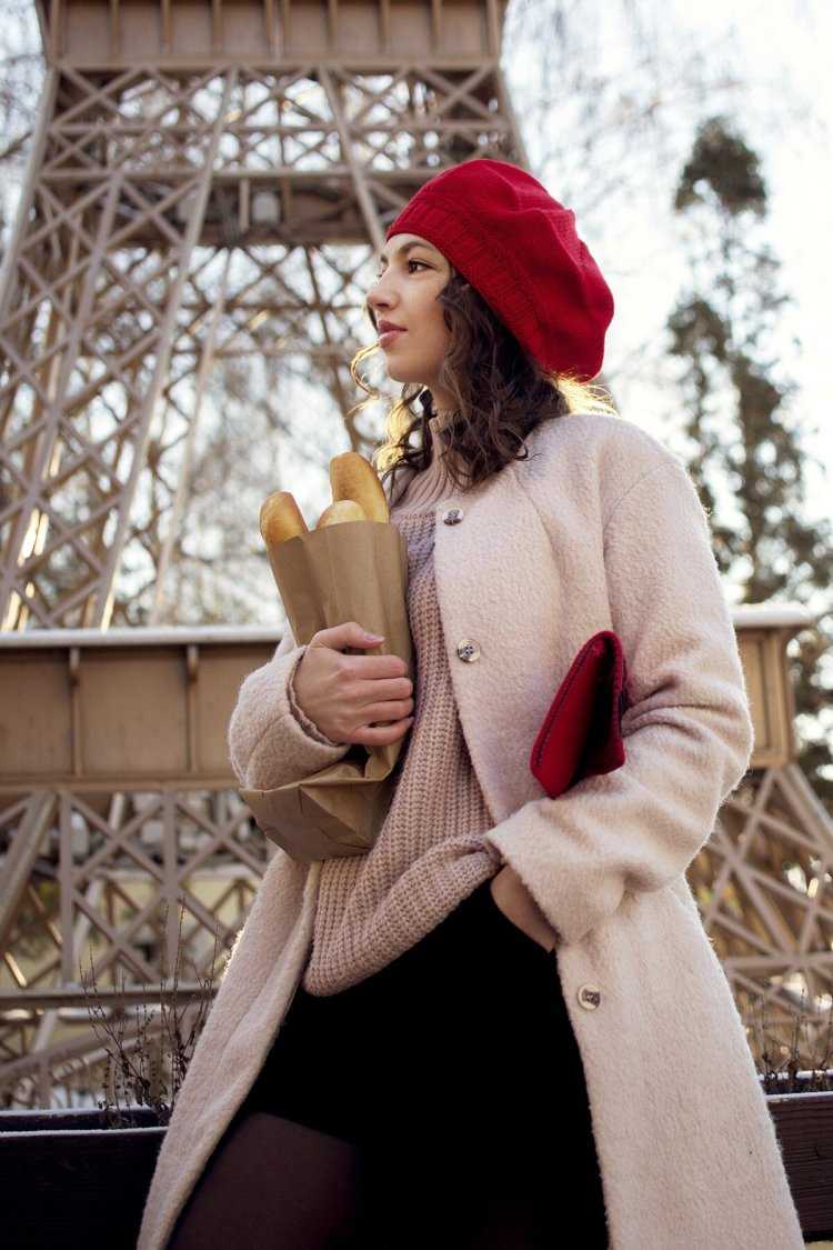 Фотосессия в стиле француженки с багетом