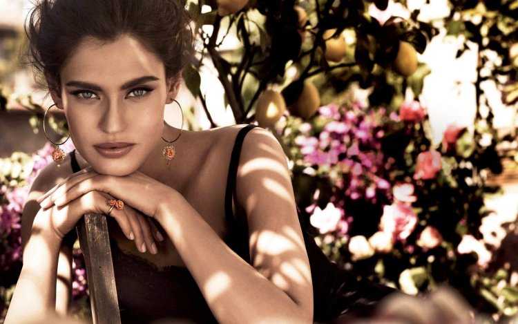 Бьянка Балти Dolce Gabbana